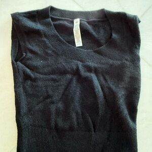 ALO Yoga Black Crew Neck Cashmere Sweater